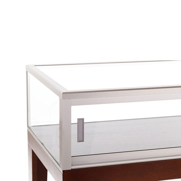 Sit Down Jewelry Showcase Subastral